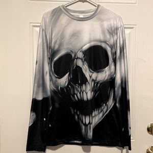 Skull black and white long sleeve shirt